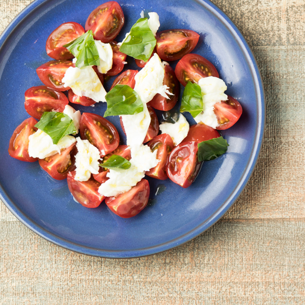 水牛モッツァレラのカプレーゼ